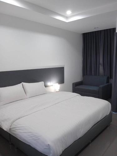 D Night Suite Hotel Room Type - Standard Double Room