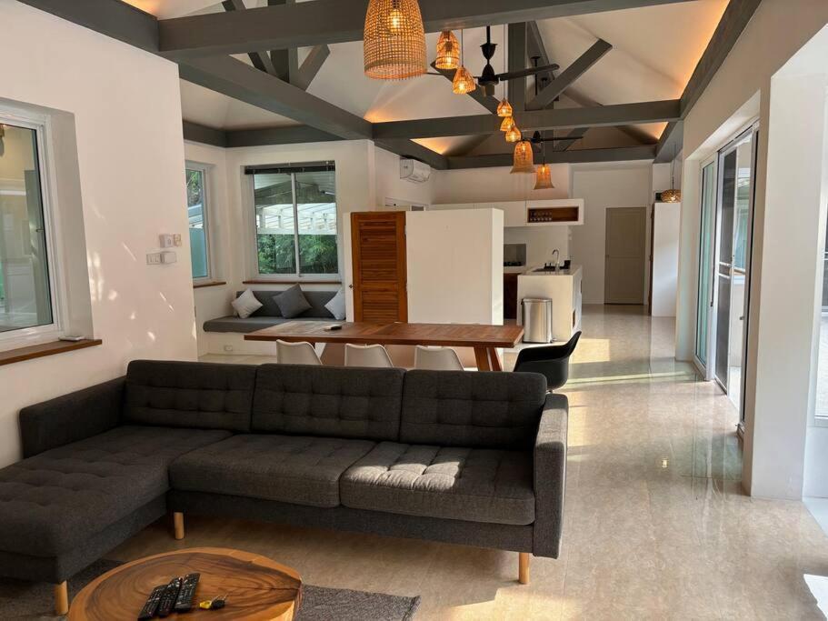 UMiiMAAN pool villa, 4BR, 4BA - Tap to explore photos
