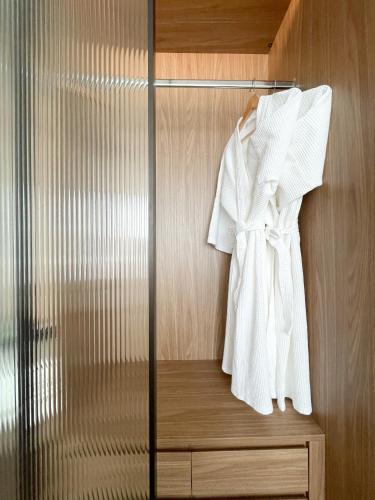 Luxurious Apartment in Sukhumvit - Tap to explore photos