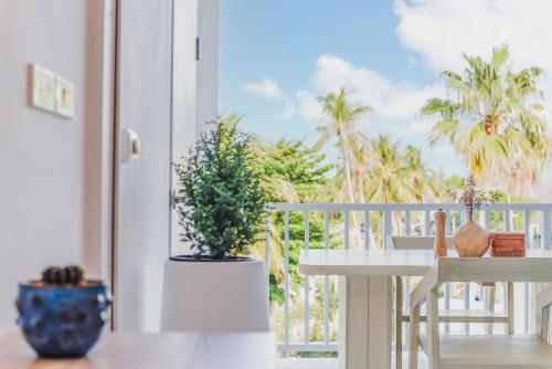Replay Pool Villa Room Type - Grand Studio with Sea View 
