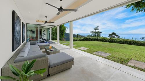 Villa Spice : Sublime Luxury Five Star Villa - Tap to explore photos