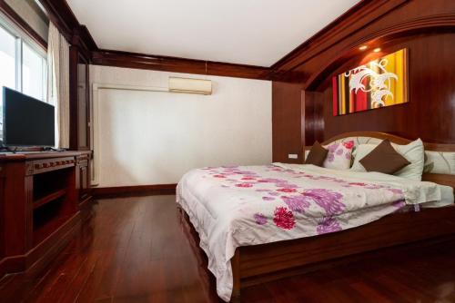 Orchid Pool Villa Phuket - SHA Extra Plus - Tap to explore photos