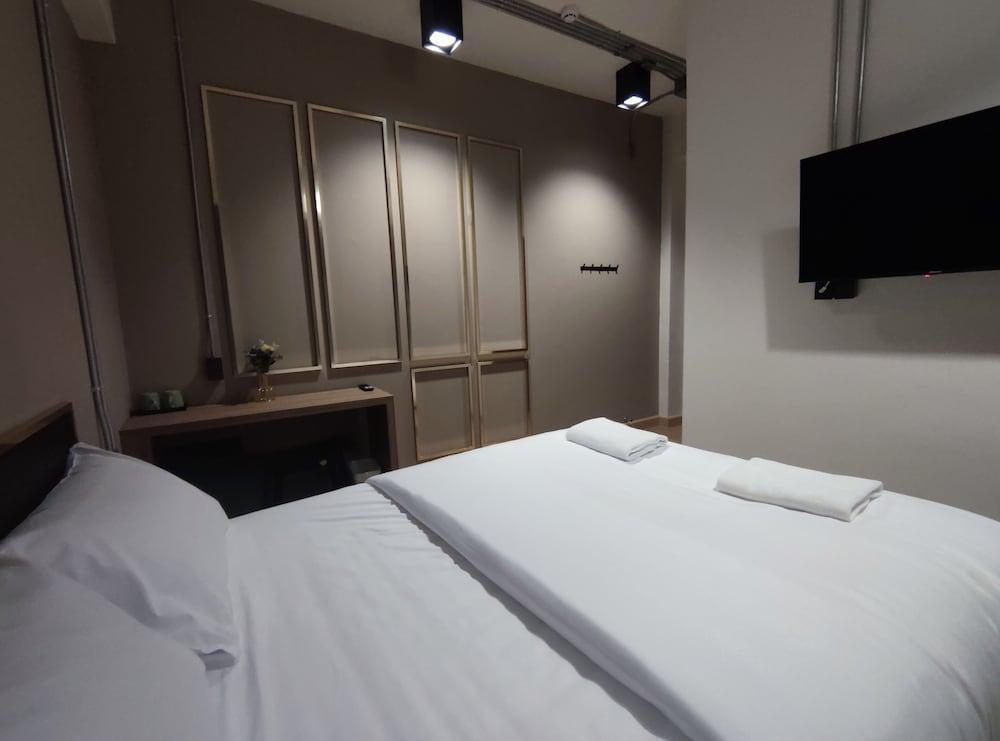 N5 Ratchawong Hostel Room Type - Superior Room
