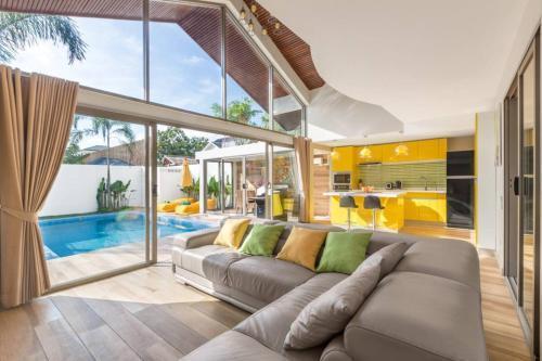 2-bdr luxury villa at a villa resort with beach club and concierge service - Tap to explore photos