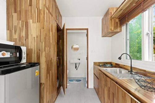 Brand New Beachfront & Secluded Tiny House - Tap to explore photos