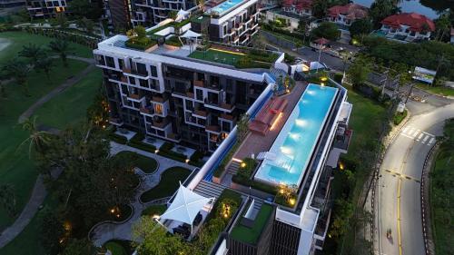 Cozy 1-bedroom Apartments in Laguna Skypark Bang Tao - Tap to explore photos
