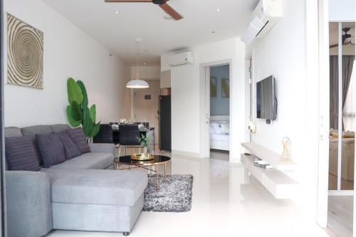 Cassia 2 BR Sea View apt by NLA - Tap to explore photos