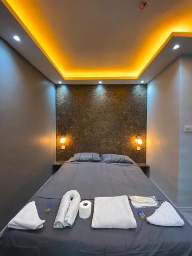 New la pella suites