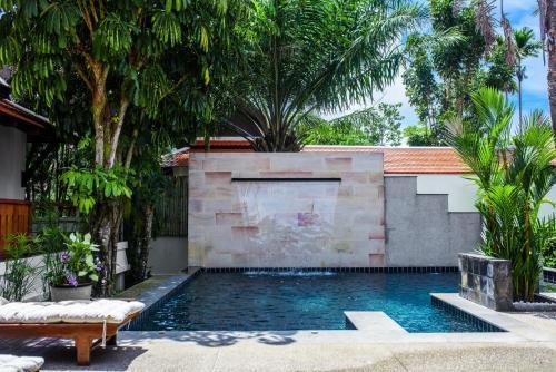 Luxurious Residence Rawai Room Type - Three-Bedroom Villa Luxurious Residence Rawai Room Type - Three-Bedroom Villa