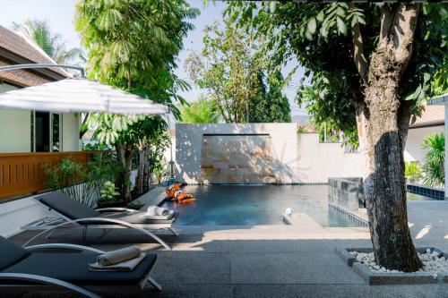 Luxurious Residence Rawai - Private Pool Villas - Tap to explore photos