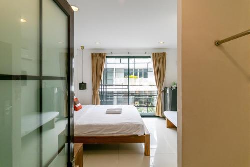 Narastay @ Phrom Phong - Tap to explore photos