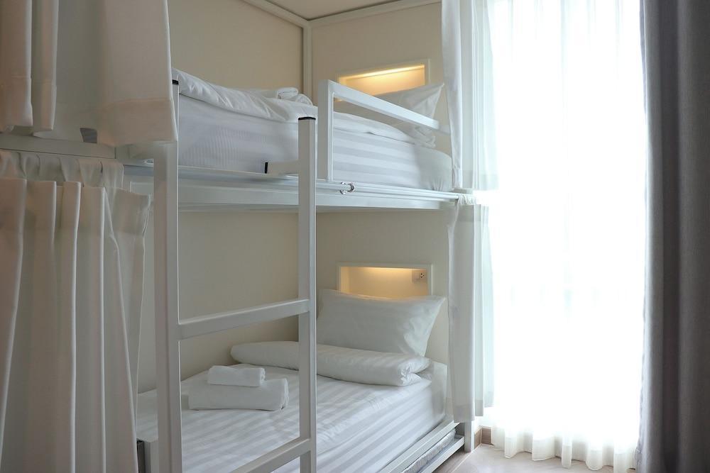 ResT Bangkok Poshtel Room Type - Standard Studio