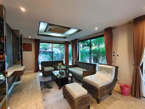 Baan Natcha Pool Villa City Center - Tap to explore photos