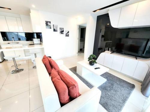 City Center Residence with two bedroom & two bathroom - Tap to explore photos