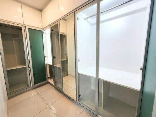 City Center Residence with two bedroom & two bathroom - Tap to explore photos