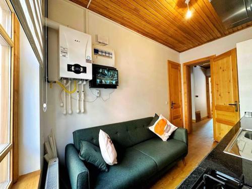 Refurbished Triplex in Taksim - Tap to explore photos
