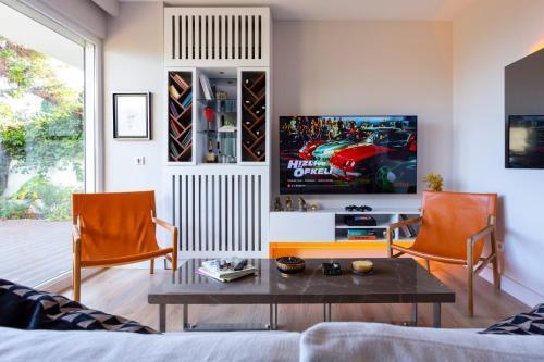 Bosphorus Panoroma Designer Suite, optional butler - Tap to explore photos