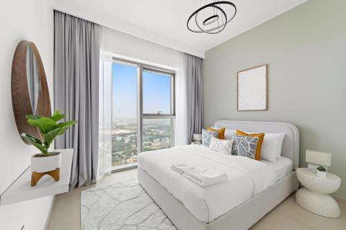 Silkhaus Ultra Luxury 1BDR in New Tower of Downtown - Tap to explore photos