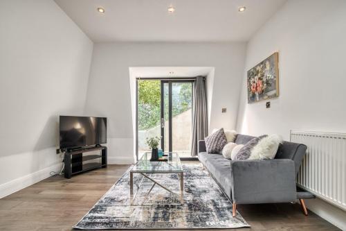 Luxurious Hidden Gem in Wandsworth - Tap to explore photos