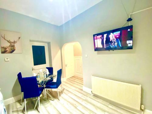 One Bedroom Ground Floor Apartment In Central London - Tap to explore photos