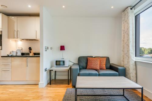 MySquare Comfy Studio Apartment in Canary Wharf London - Tap to explore photos