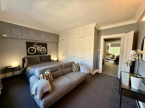 Knightsbridge Two Bed Apartment