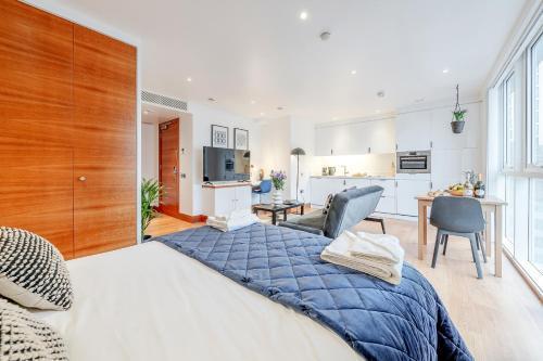 Kula London Tower Hill Room Type - Classic Studio Apartment