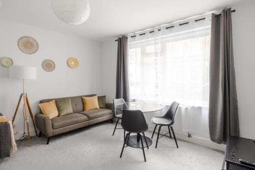 Camden 2bd flat at Rousden Street - Tap to explore photos