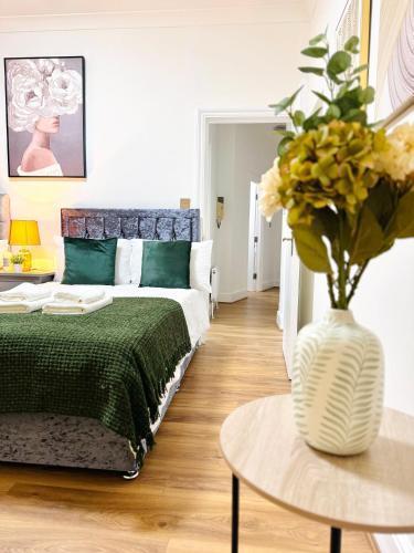 Beautiful 2bedroom flat in London St John - Tap to explore photos
