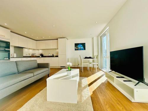 Stylish Apartment In Zone 2 - Tap to explore photos