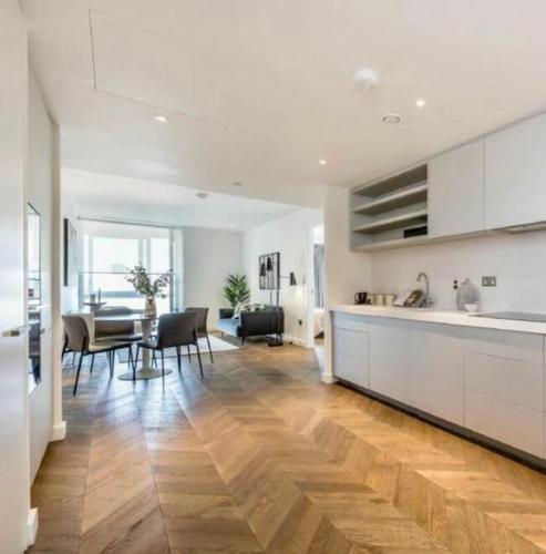 Landmark Entire 2BD Flat Prime Zone1 River - Tap to explore photos