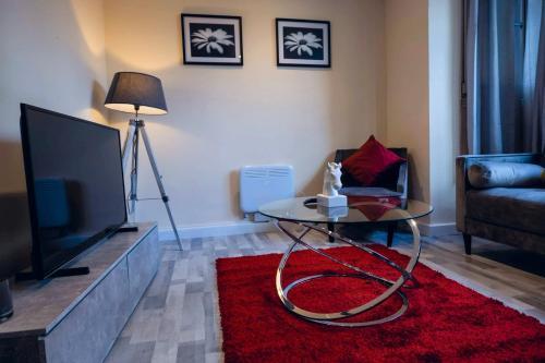 Pristine Relocation 3 beds Apartment - Tap to explore photos