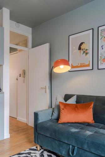 Bijou flat on Broadway Market - Tap to explore photos