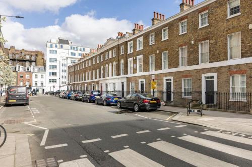 Historic Joseph Conrad House in Heart of London! - Tap to explore photos