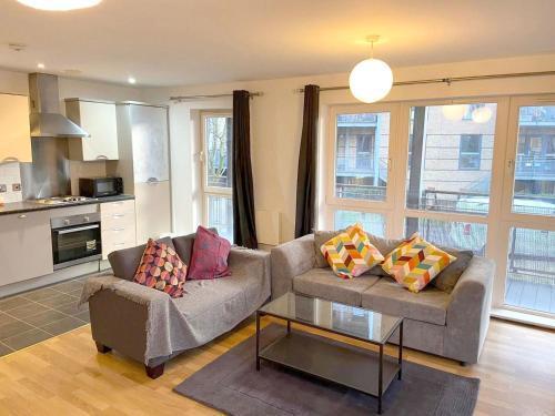 Fenland Hackney Apartments - Tap to explore photos