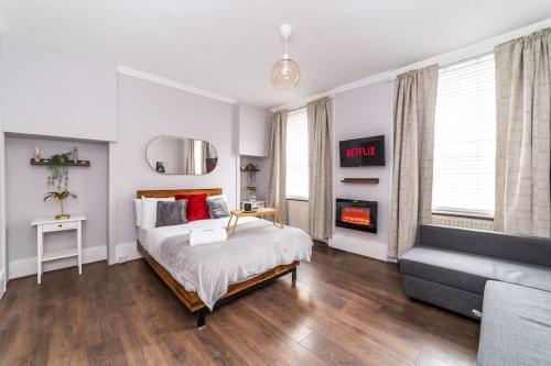 [Covent Garden-Oxford street] Central London Studio Apartment - Tap to explore photos