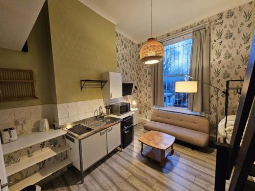 Boutique Studio in King's Cross - Tap to explore photos