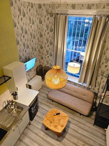 Boutique Studio in King's Cross - Tap to explore photos