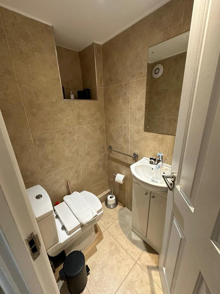 Stunning Central London Flat - Tap to explore photos