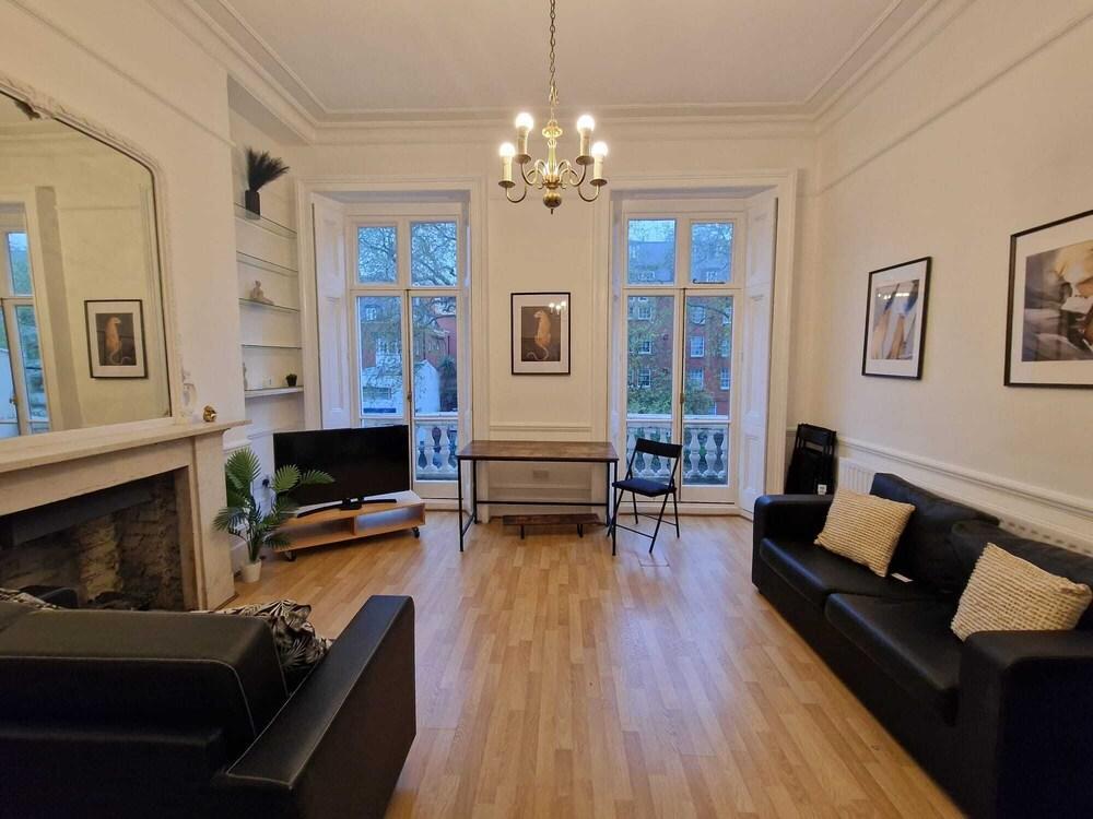 Stunning Central London Flat - Tap to explore photos