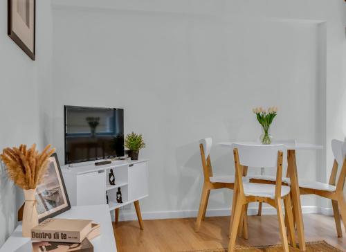 MySquare Mansion House Apartment Queens Quay - Tap to explore photos