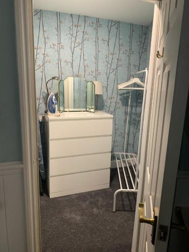Garden flat in a quiet Camden spot - Tap to explore photos