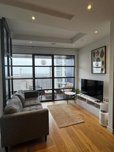 Riverside Retreat 1 Bedroom Luxury Apartments with Private Balcony - Tap to explore photos