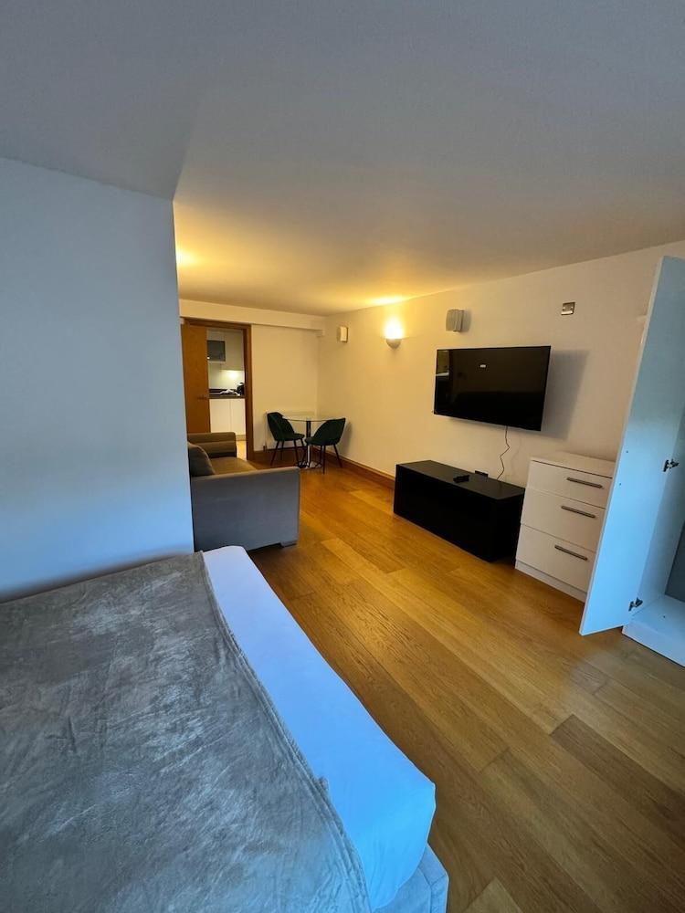 Westwood House Room Type - Standard Studio