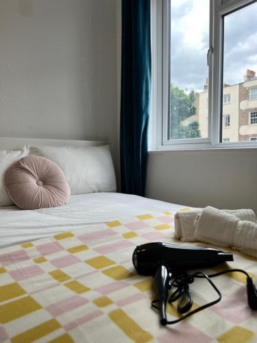 Lovely Rooms in Camden Town-Central London - Tap to explore photos