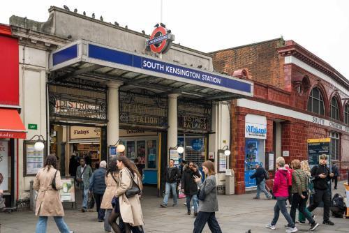 Kensington Courtyard