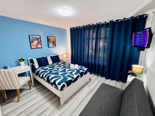 TOTTENHAM VELVET Suites