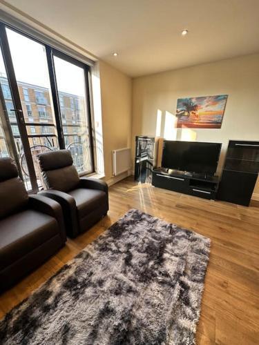 Stylish Riverside Apartment Room Type - Two-Bedroom Apartment Stylish Riverside Apartment Room Type - Two-Bedroom Apartment