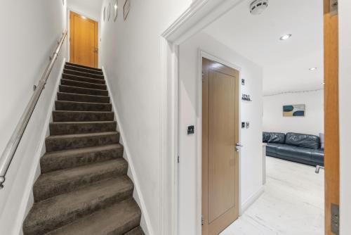 Studio Flat in Stepney-Limehouse - Central London - Tap to explore photos