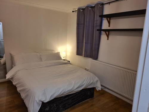 A 4 bedroom house closer to central London